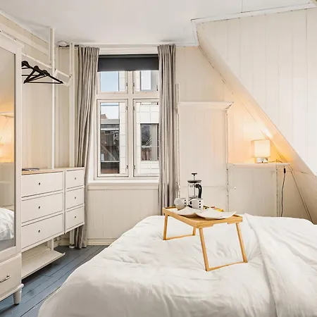 Live In Historic Building - View To Bryggen *