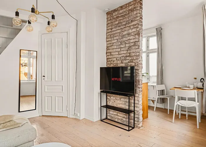 Live In Historic Building - View To Bryggen