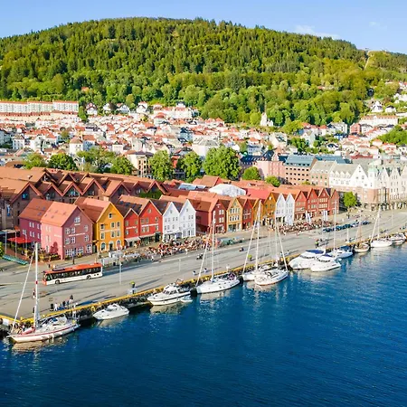 Live In Historic Building - View To Bryggen * Bergen