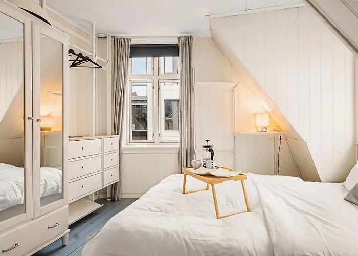 Live In Historic Building - View To Bryggen *